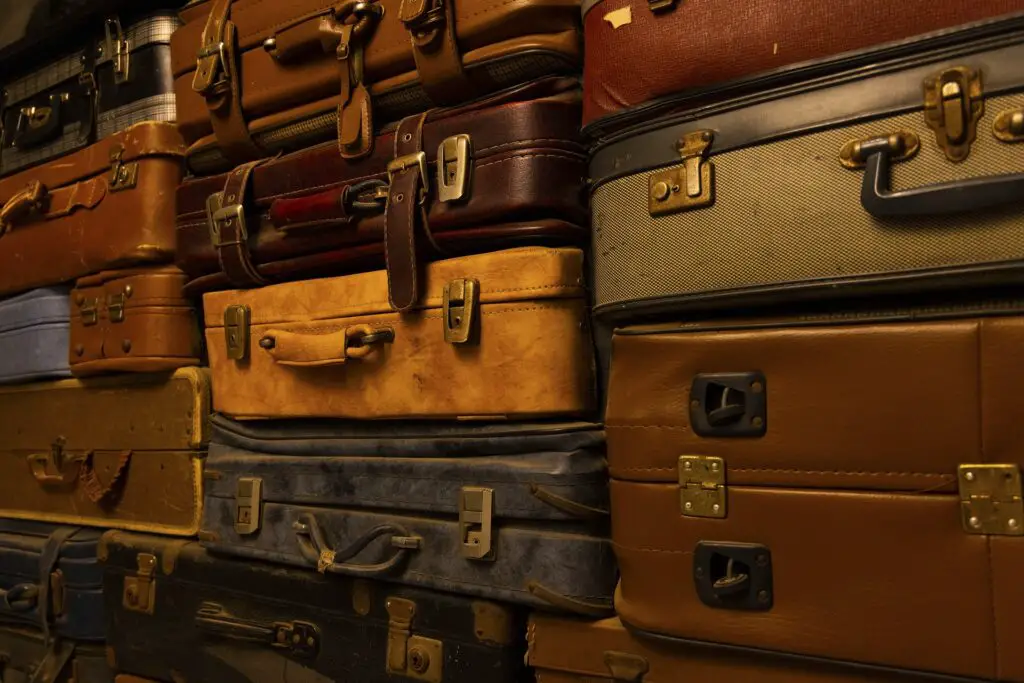 There are several luggage storage options in Melbourne to store backpacks and suitcases