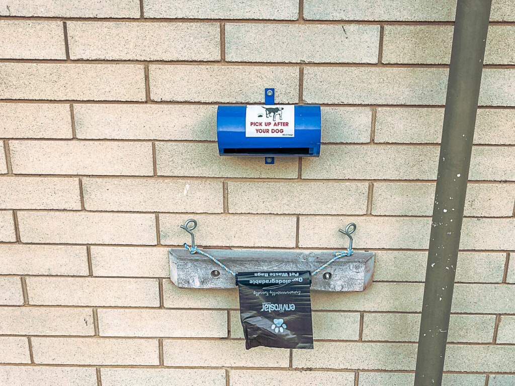 Dog station with toilet bags for guests