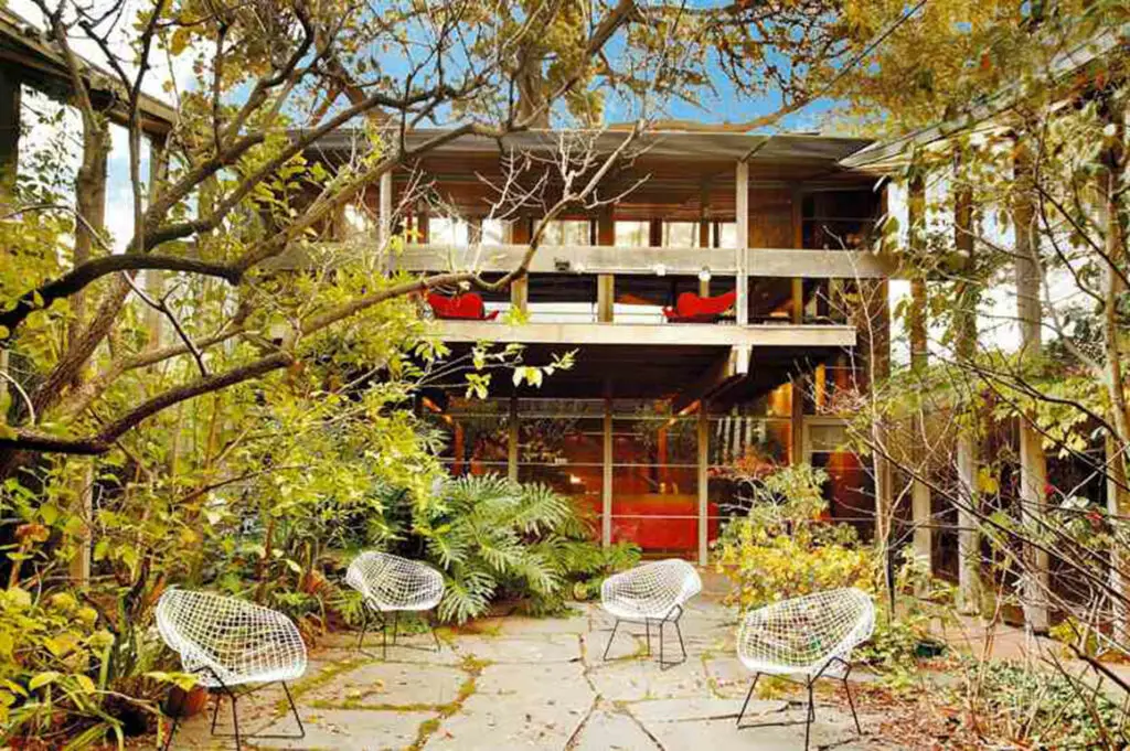 The outside of Robin Boyd's family home, which can be visited on a guided tour this autumn in Melbourne.